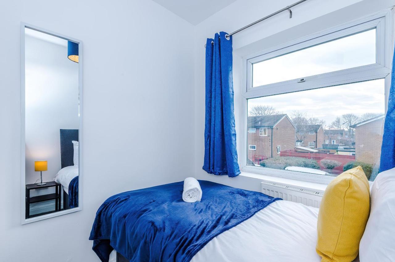 Half Mile To Etihad Stadium & Coop Arena, Free Parking, 6 Ppl Manchester